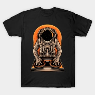 Astronaut DJ space dj T-Shirt